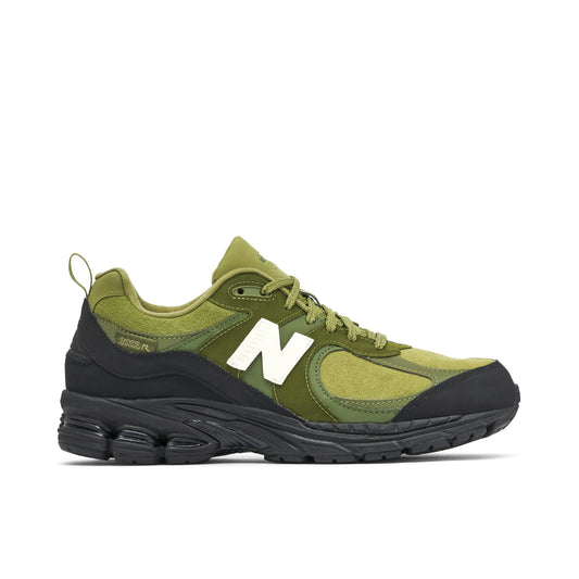 NEW BALANCE 2002R X THE BASEMENT OLIVE BLACK