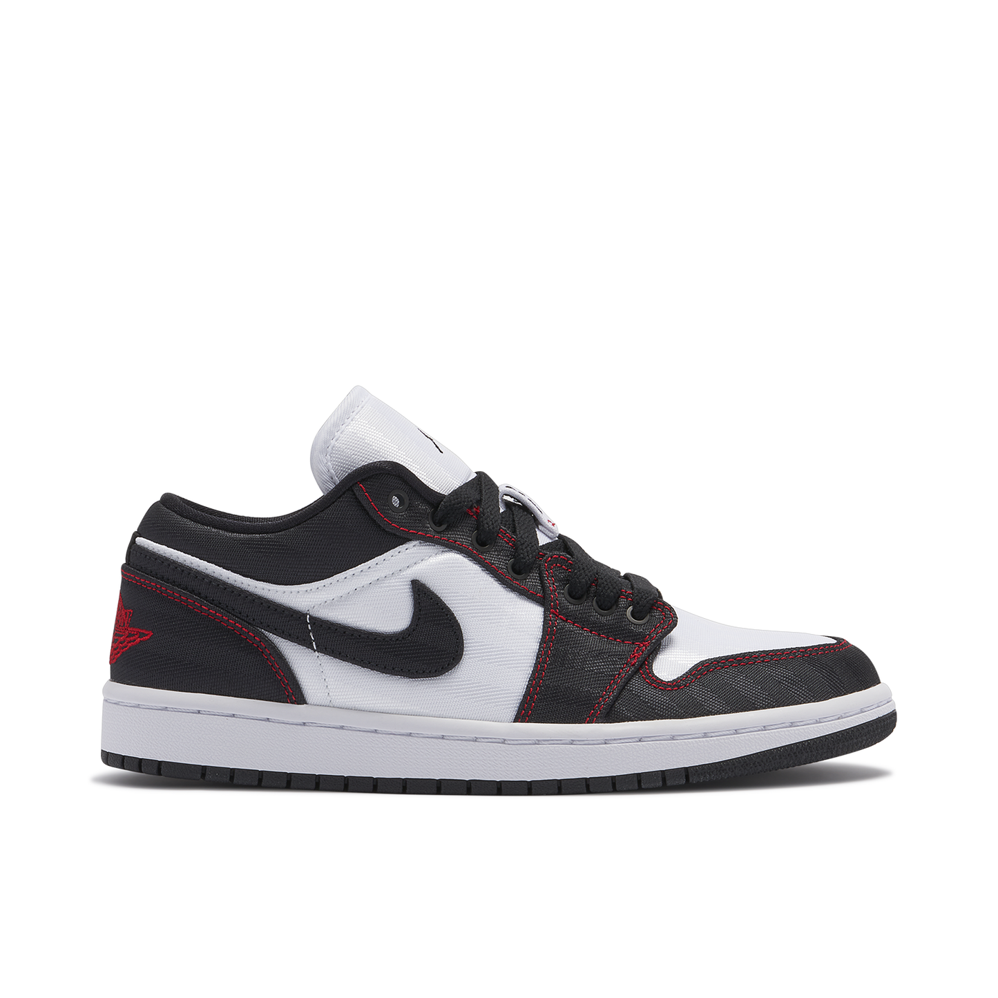 AIR JORDAN 1 LOW SE UTILITY BLACK WHITE RED WOMENS