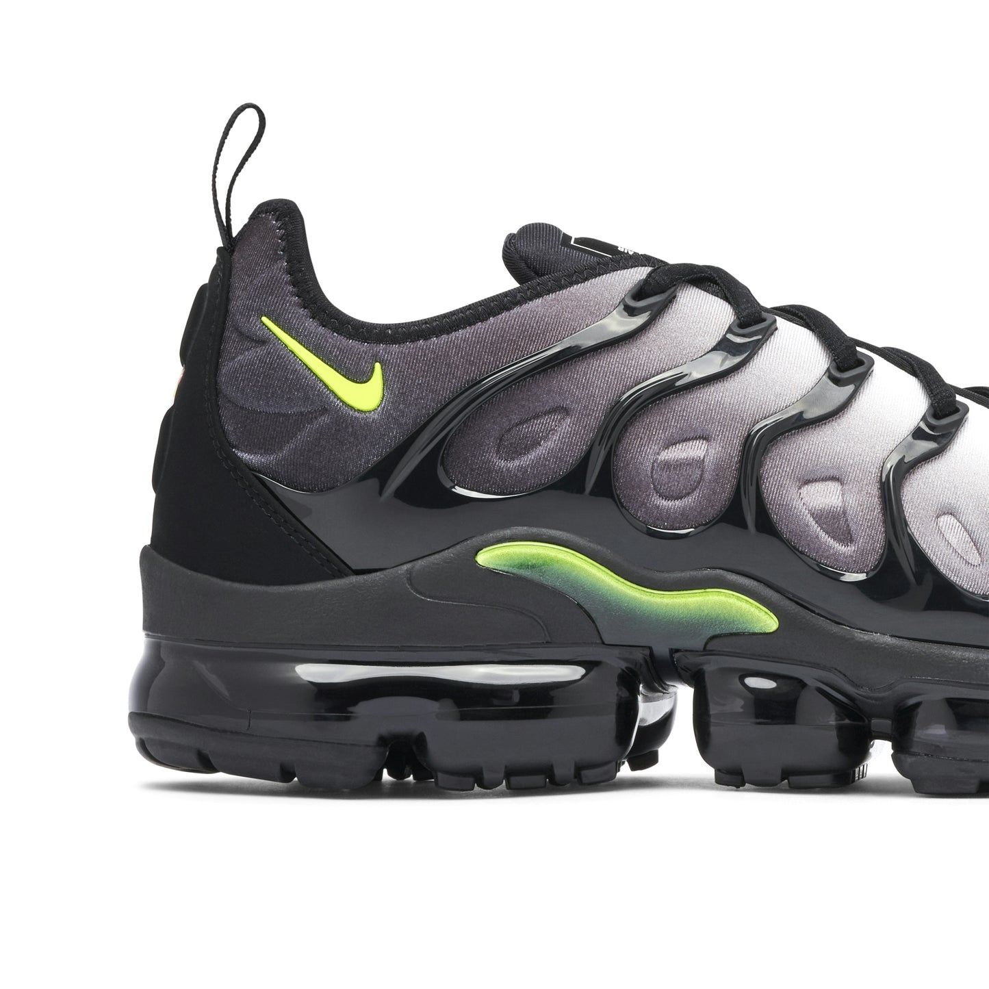 NIKE AIR VAPORMAX PLUS BLACK VOLT