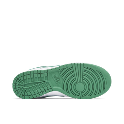 NIKE DUNK LOW WHITE LUCKY GREEN WOMENS