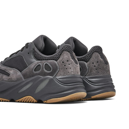 YEEZY 700 UTILITY BLACK
