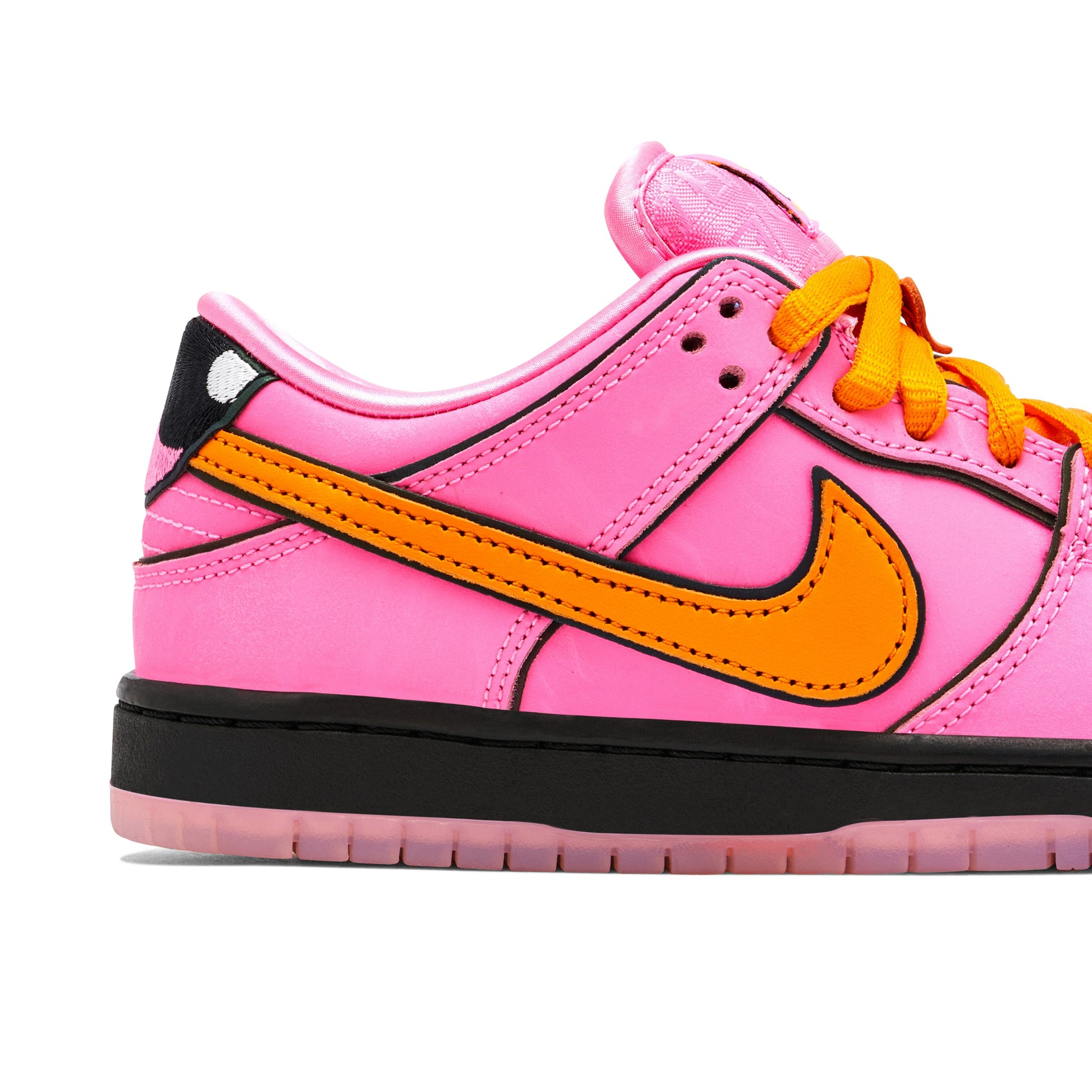 NIKE SB DUNK LOW X THE POWERPUFF GIRLS BLOSSOM