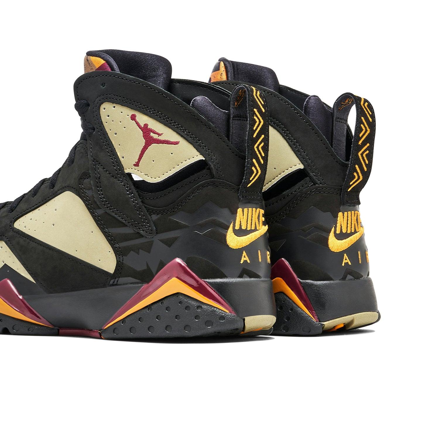 AIR JORDAN 7 SE BLACK OLIVE