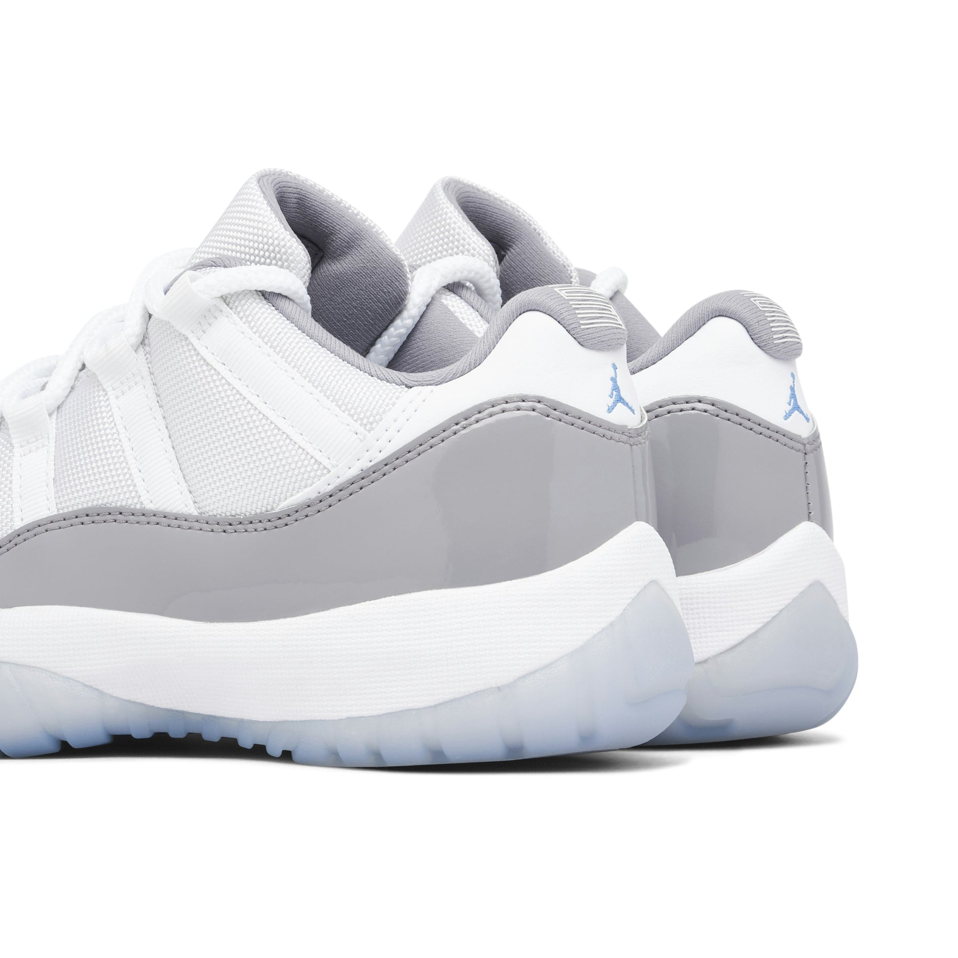 AIR JORDAN 11 LOW CEMENT GREY