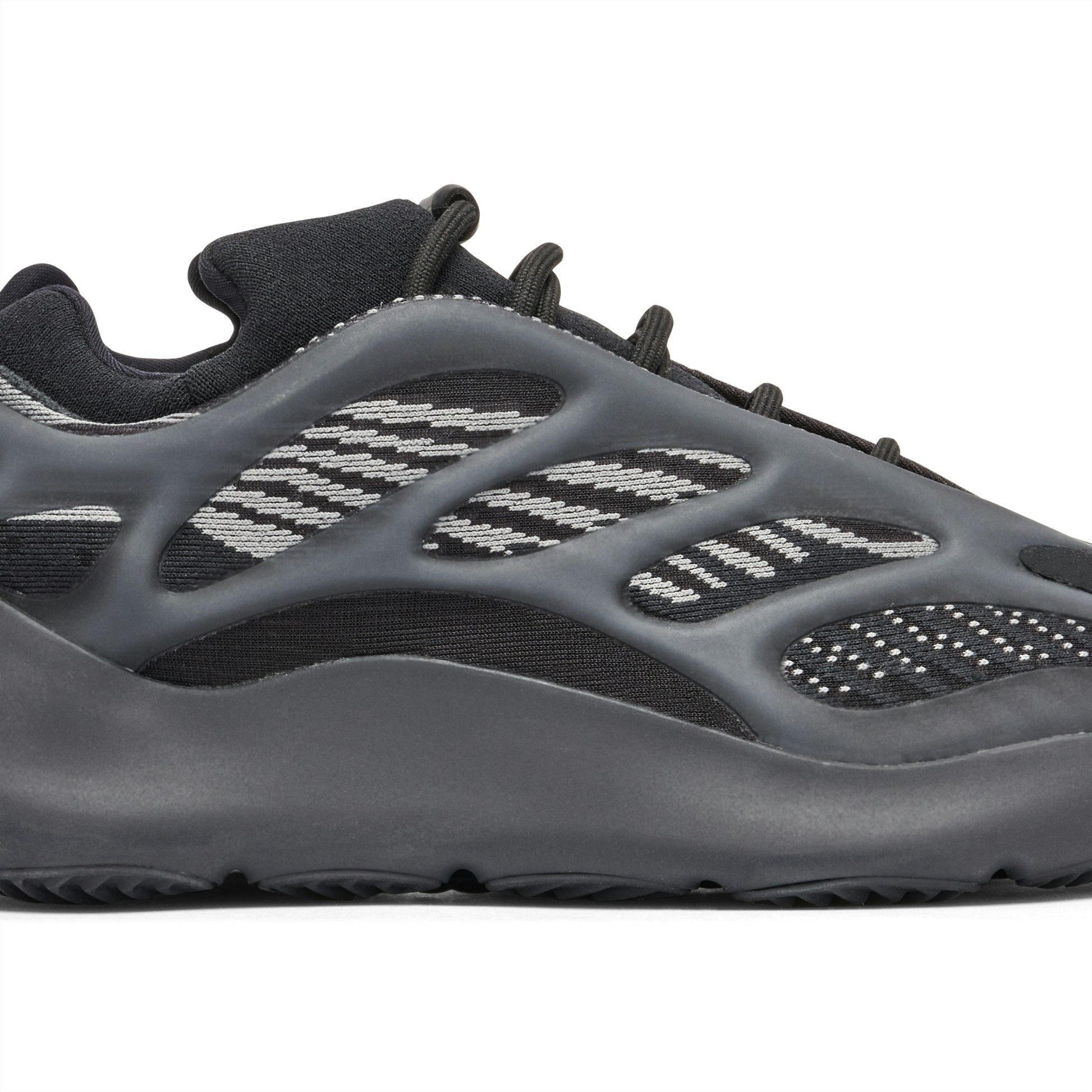 YEEZY 700 V3 DARK GLOW