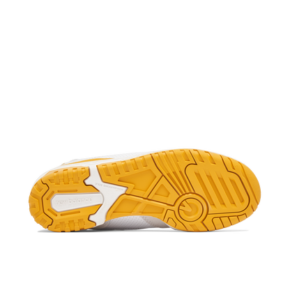 NEW BALANCE 550 SEA SALT VARSITY GOLD