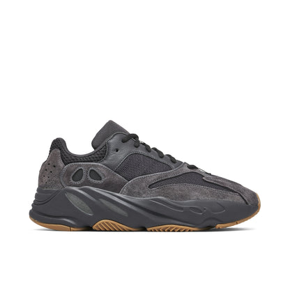 YEEZY 700 UTILITY BLACK